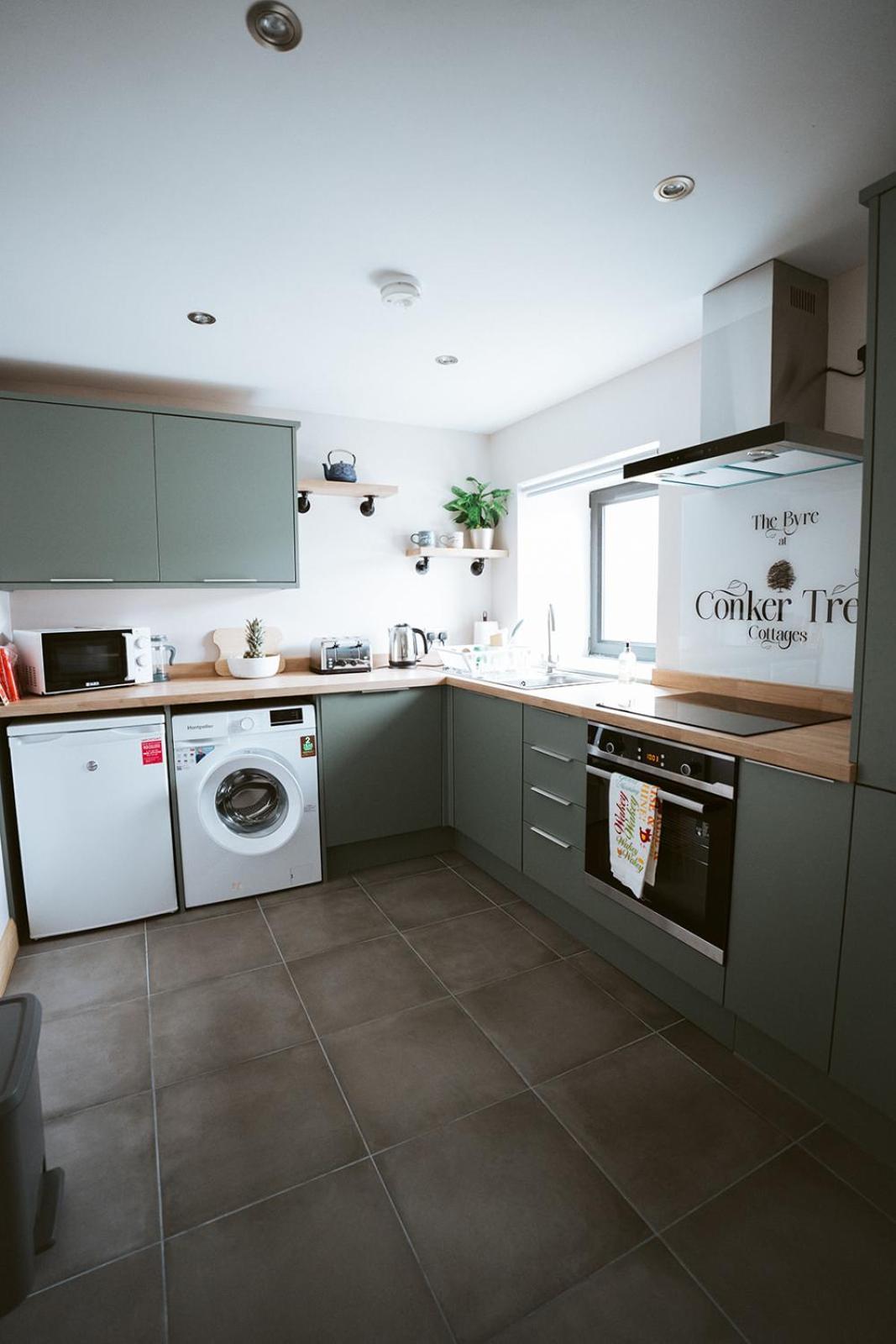 The Byre At Conker Tree Cottages Saintfield Экстерьер фото